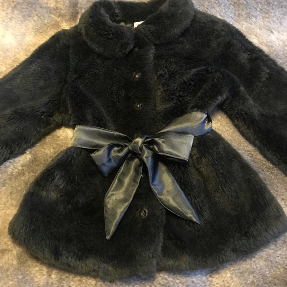 Gymboree Other - Gymboree girls Faux Fur Coat